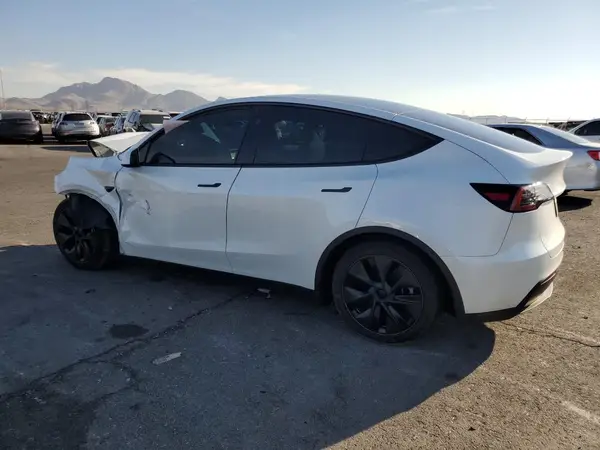 7SAYGDED3RF118157 2024 TESLA MODEL Y - Image 2