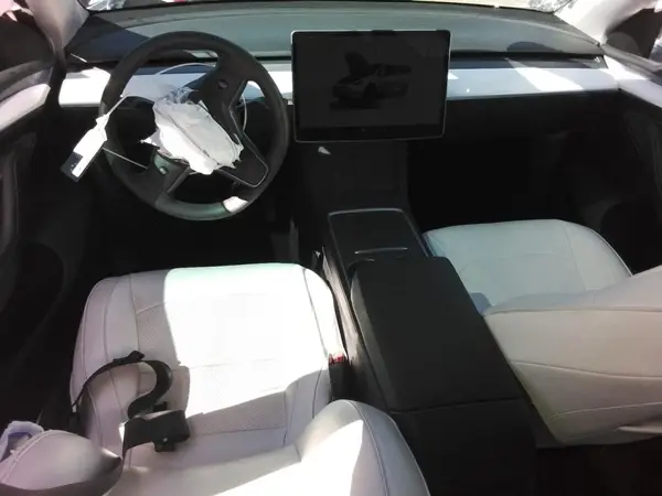 7SAYGDED3RF118157 2024 TESLA MODEL Y - Image 8