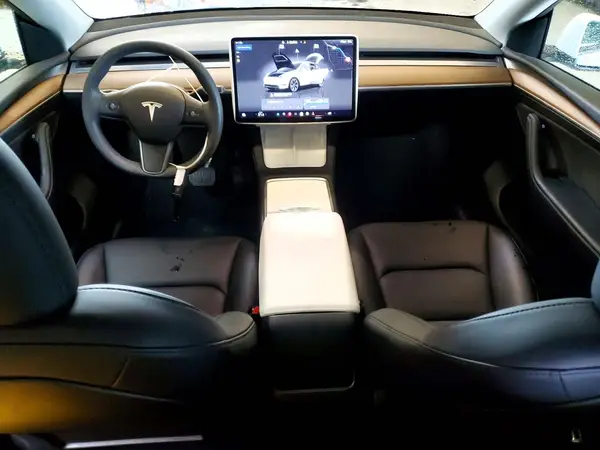 7SAYGDED3RF122094 2024 TESLA MODEL Y - Image 8