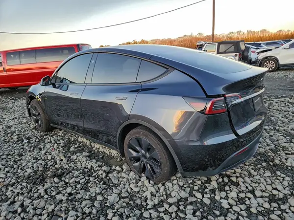 7SAYGDED3RF128851 2024 TESLA MODEL Y - Image 2