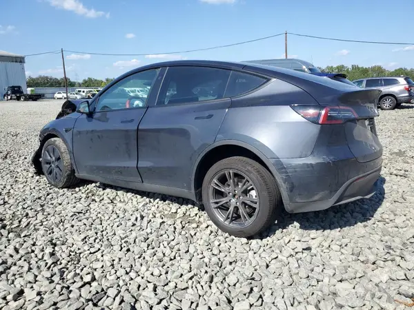 7SAYGDED3RF154933 2024 TESLA MODEL Y - Image 2
