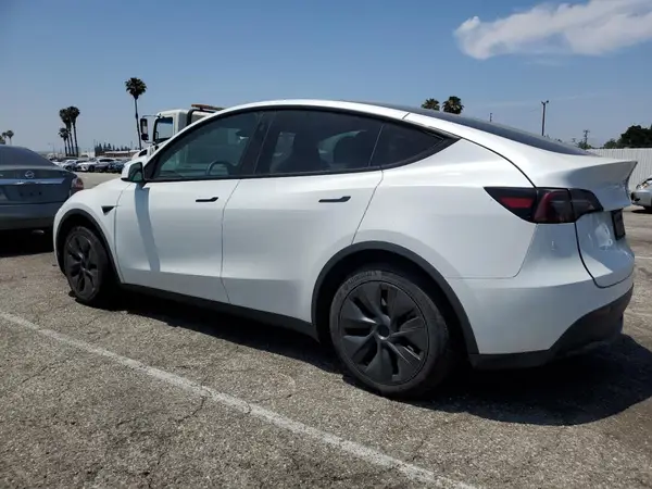 7SAYGDED3RF160070 2024 TESLA MODEL Y - Image 2