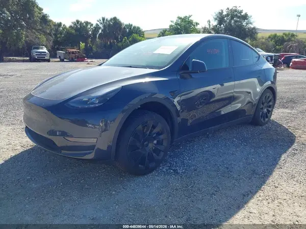 7SAYGDED3RF167357 2024 TESLA MODEL Y - Image 2