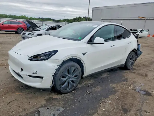 7SAYGDED3RF167567 2024 TESLA MODEL Y - Image 1