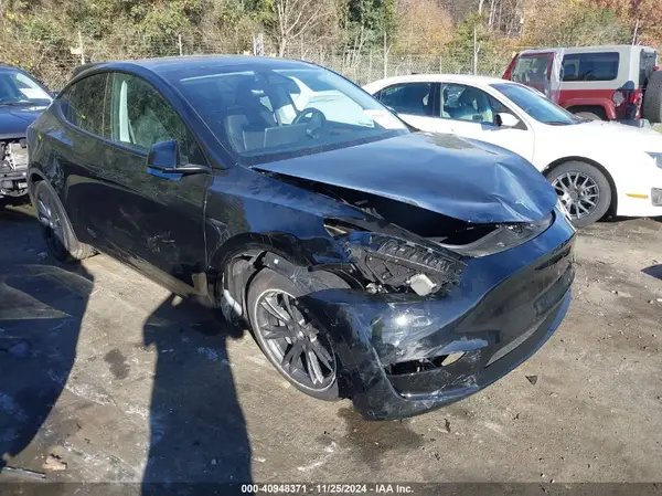 7SAYGDED3RF185521 2024 TESLA MODEL Y - Image 1