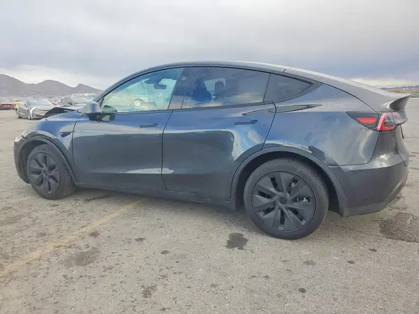 7SAYGDED3RF197751 2024 TESLA MODEL Y - Image 2