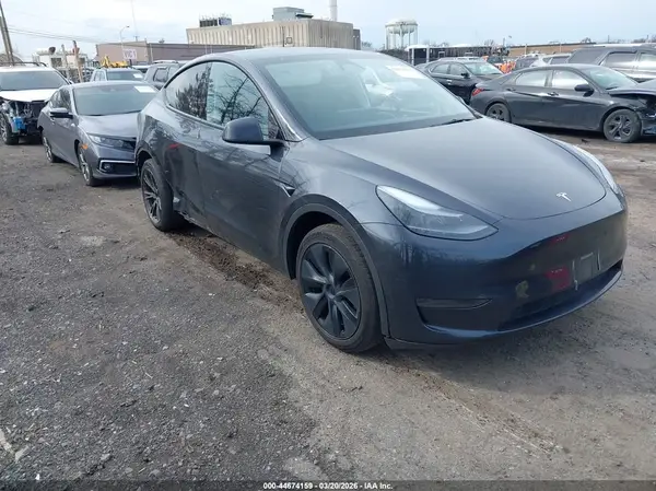 7SAYGDED3RF198480 2024 TESLA MODEL Y - Image 1