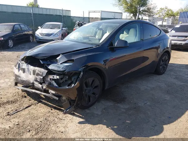 7SAYGDED3RF199483 2024 TESLA MODEL Y - Image 2