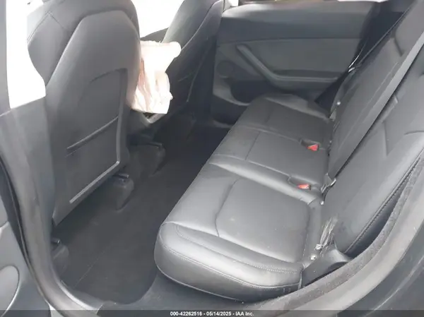 7SAYGDED3SA338398 2025 TESLA MODEL Y - Image 8