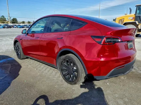 7SAYGDED3SA356626 2025 TESLA MODEL Y - Image 2