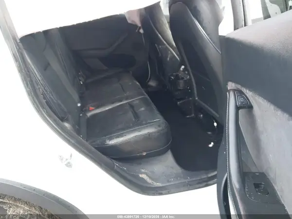 7SAYGDED3SA357601 2025 TESLA MODEL Y - Image 8