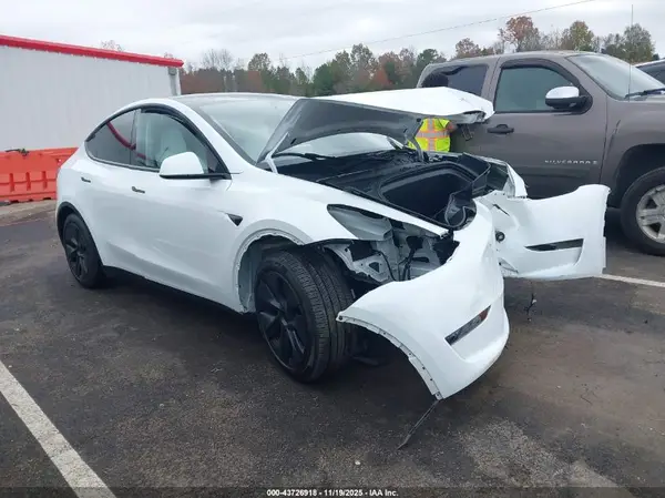 7SAYGDED3SA358344 2025 TESLA MODEL Y - Image 1