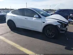7SAYGDED3SA366430 2025 TESLA MODEL Y