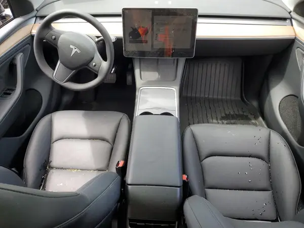 7SAYGDED3SA372244 2025 TESLA MODEL Y - Image 8
