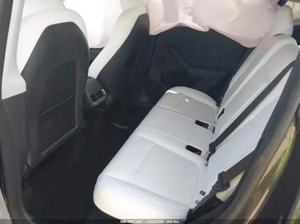 7SAYGDED3SA372602 2025 TESLA MODEL Y - Image 8