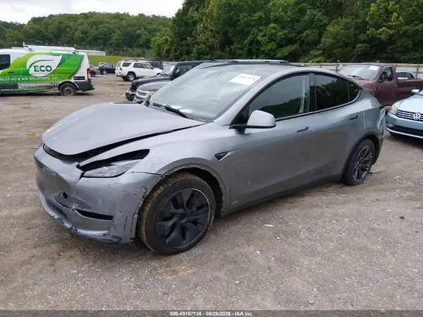 7SAYGDED3SA374009 2025 TESLA MODEL Y - Image 2
