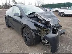 7SAYGDED3SA378237 2025 TESLA MODEL Y