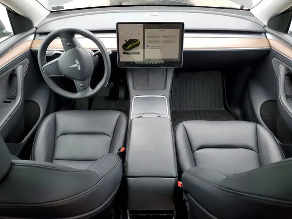 7SAYGDED3SF218975 2025 TESLA MODEL Y - Image 8