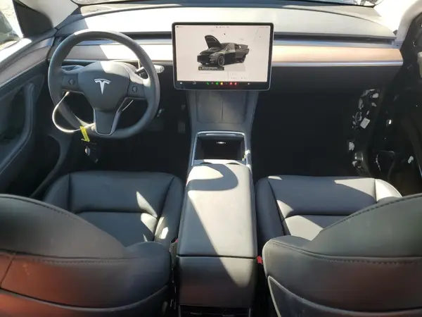 7SAYGDED3SF247456 2025 TESLA MODEL Y - Image 8