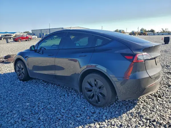 7SAYGDED3SF262006 2025 TESLA MODEL Y - Image 2