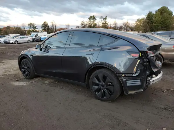 7SAYGDED3SF264869 2025 TESLA MODEL Y - Image 2