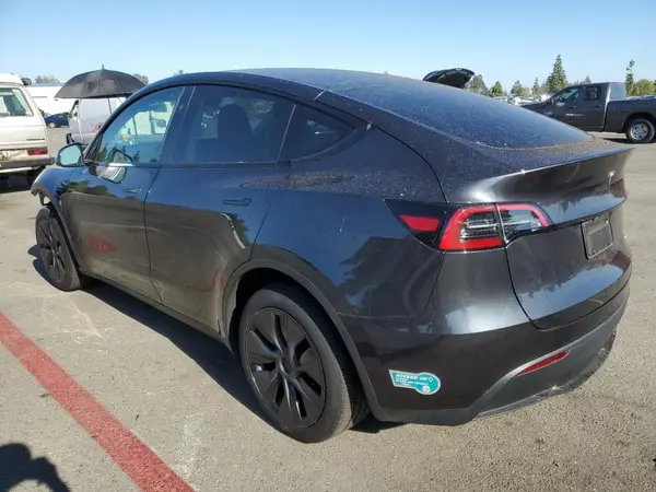 7SAYGDED3SF267853 2025 TESLA MODEL Y - Image 2