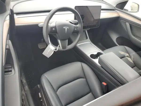 7SAYGDED3SF277542 2025 TESLA MODEL Y - Image 8