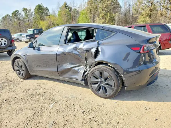 7SAYGDED3SF280196 2025 TESLA MODEL Y - Image 2