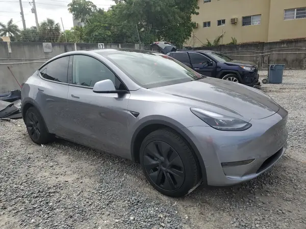 2025 TESLA MODEL Y COPART lot 52300475 auction photo 4