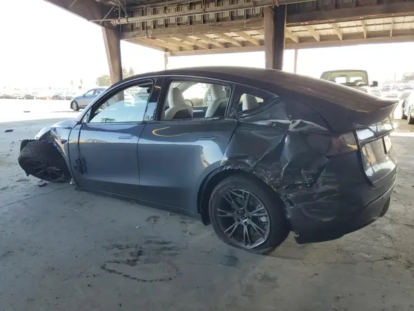 7SAYGDED3SF315769 2025 TESLA MODEL Y - Image 2