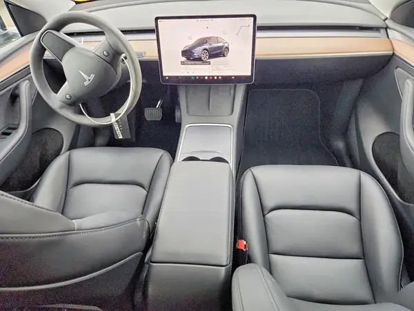 7SAYGDED3SF319160 2025 TESLA MODEL Y - Image 8