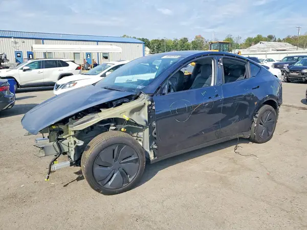 7SAYGDED3TA417667 2026 TESLA MODEL Y - Image 1