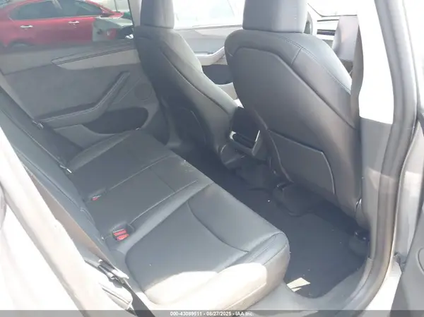 7SAYGDED3TA428278 2026 TESLA MODEL Y - Image 8