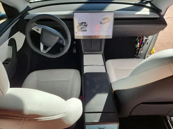 7SAYGDED3TA442522 2026 TESLA MODEL Y - Image 8