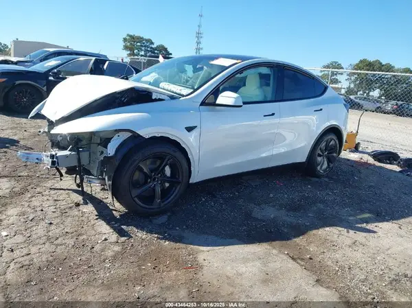 7SAYGDED3TA473088 2026 TESLA MODEL Y - Image 2