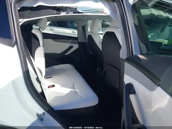 7SAYGDED3TA473088 2026 TESLA MODEL Y - Image 8