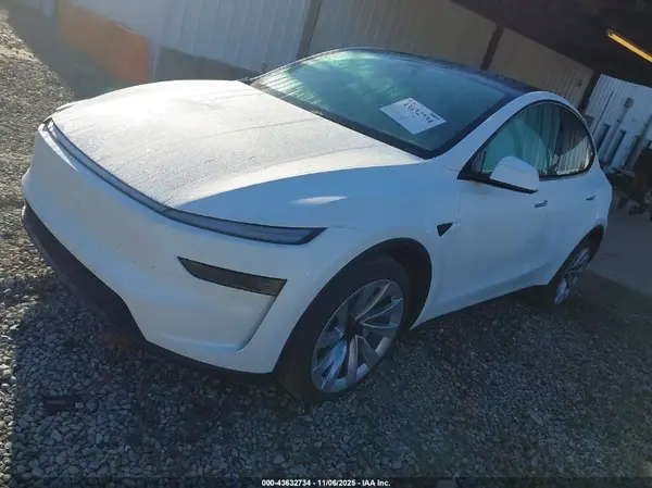 7SAYGDED3TA477884 2026 TESLA MODEL Y - Image 2