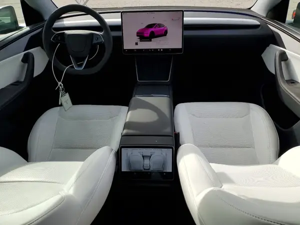 7SAYGDED3TA493065 2026 TESLA MODEL Y - Image 8