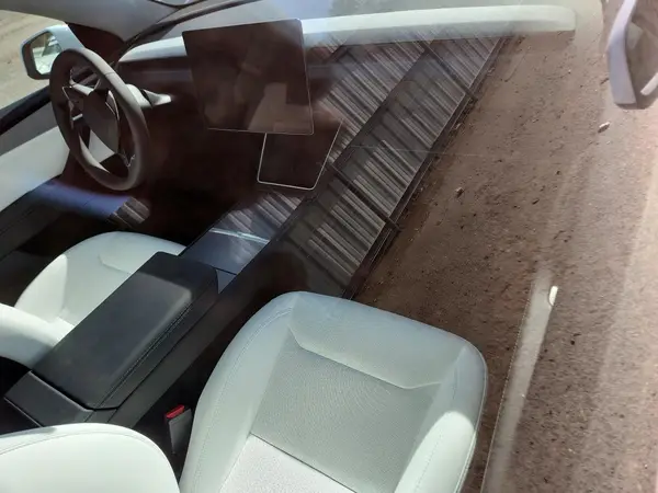 7SAYGDED3TA494698 2026 TESLA MODEL Y - Image 8