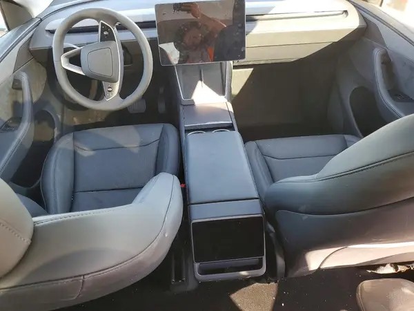 7SAYGDED3TA581047 2026 TESLA MODEL Y - Image 8