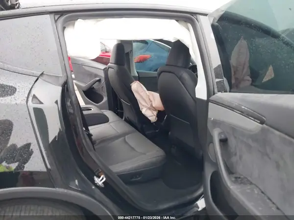 7SAYGDED3TA587768 2026 TESLA MODEL Y - Image 8
