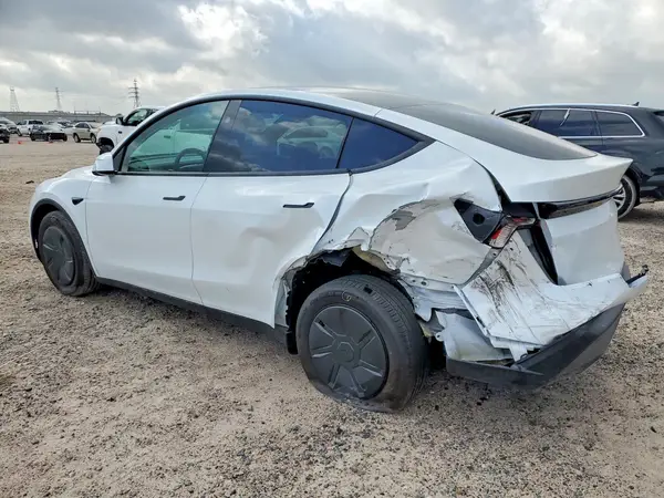 7SAYGDED3TA626312 2026 TESLA MODEL Y - Image 2