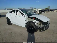 7SAYGDED3TA660105 2026 TESLA MODEL Y
