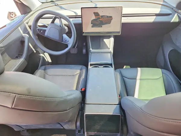 7SAYGDED3TF375908 2026 TESLA MODEL Y - Image 8