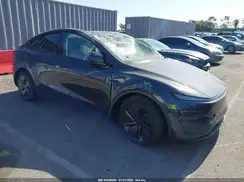 7SAYGDED3TF379053 2026 TESLA MODEL Y