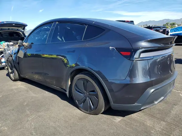 7SAYGDED3TF389081 2026 TESLA MODEL Y - Image 2