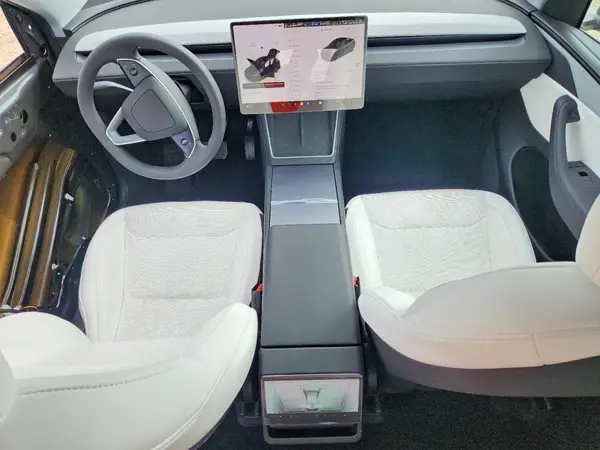 7SAYGDED3TF399691 2026 TESLA MODEL Y - Image 8