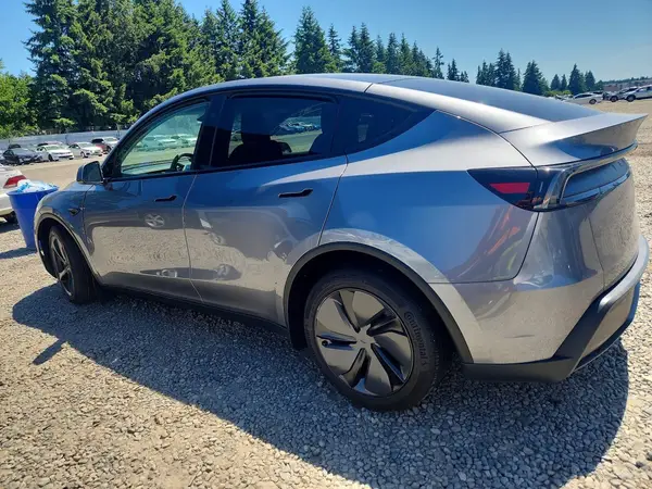 7SAYGDED3TF403187 2026 TESLA MODEL Y - Image 2
