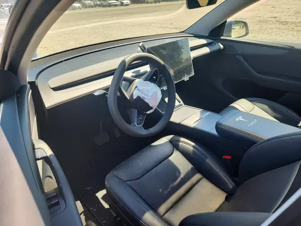 7SAYGDED3TF403187 2026 TESLA MODEL Y - Image 8
