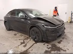 7SAYGDED3TF417610 2026 TESLA MODEL Y